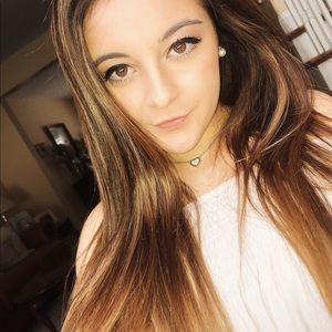 Meet your Posher, Julia